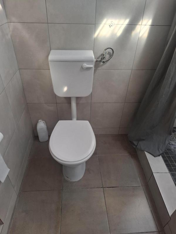 To Let 1 Bedroom Property for Rent in Goodwood Central Western Cape